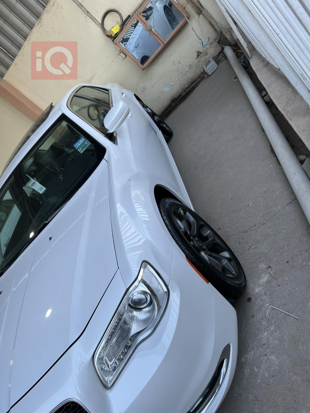 كرايسلر 300
